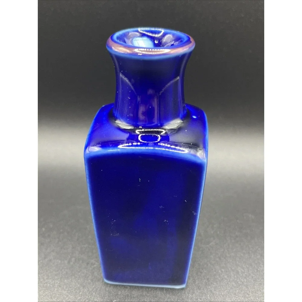 Vintage Small Cobalt Bud Vase - Made in Japan - Hand Painted Kutani‎ Porcelain